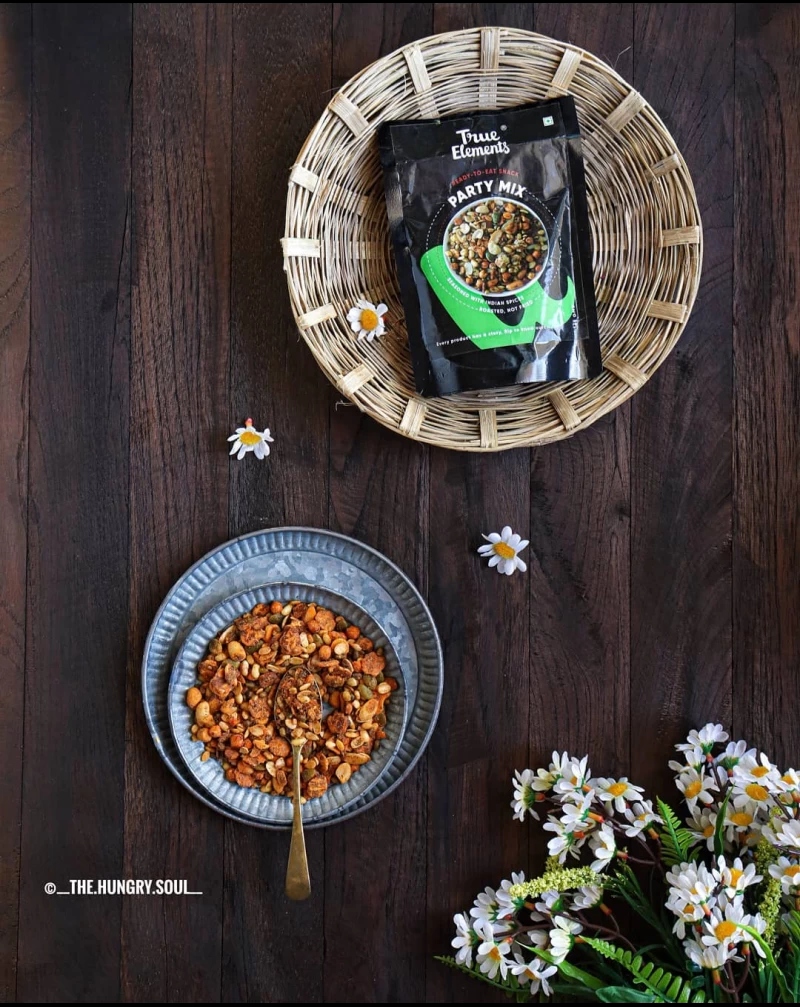 True Elements Namkeen Mix Crunchy Seeds, Nuts And Pulses